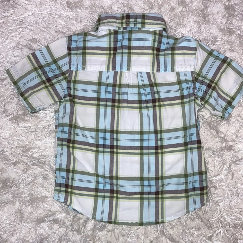5/$20 Carters 18m shortsleeved button down dress shirt